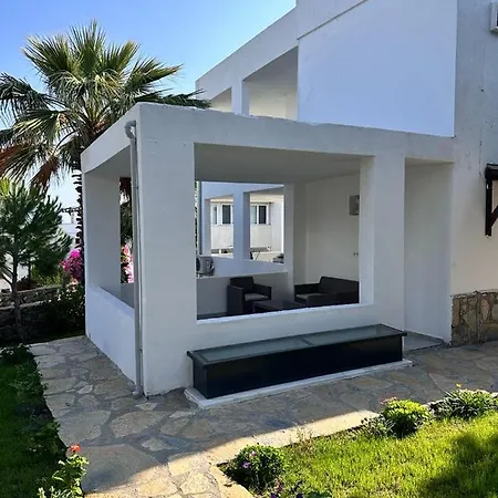 Gundogan Full Sea View With Garden Triplex * بودروم